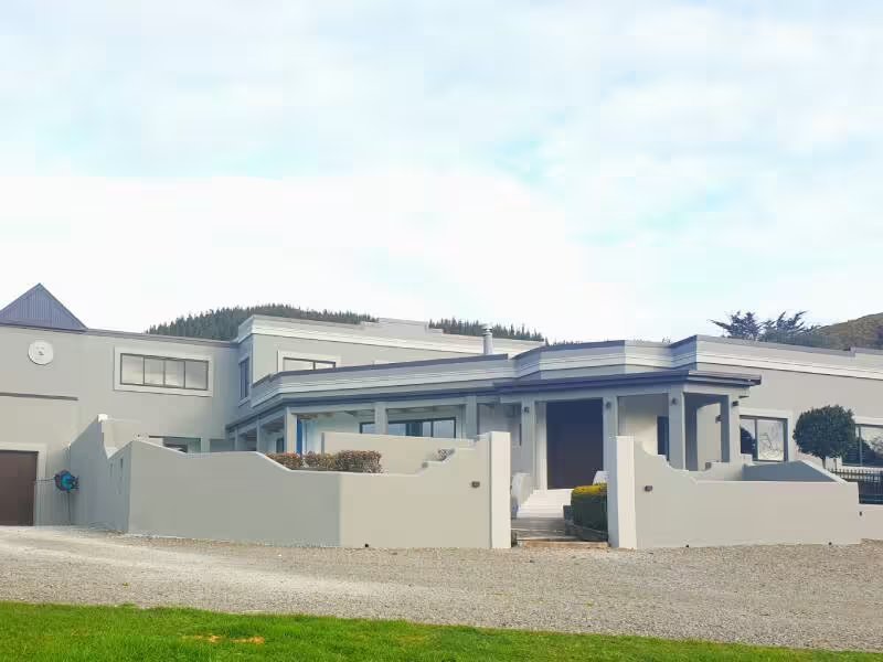 Rendered single storey home
